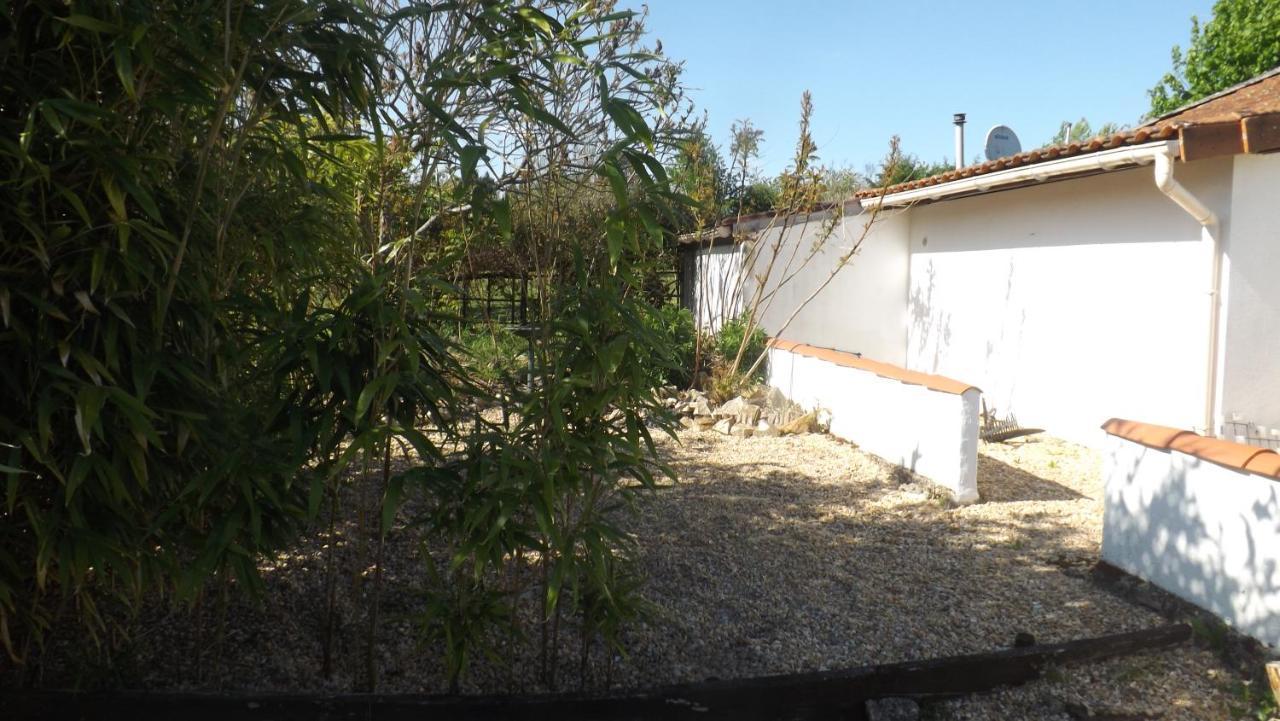 הוילה Maisonnais-Sur-Tardoire Breesfalt Gite Accomodation מראה חיצוני תמונה