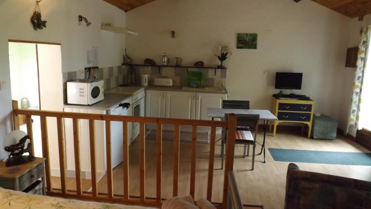 הוילה Maisonnais-Sur-Tardoire Breesfalt Gite Accomodation מראה חיצוני תמונה
