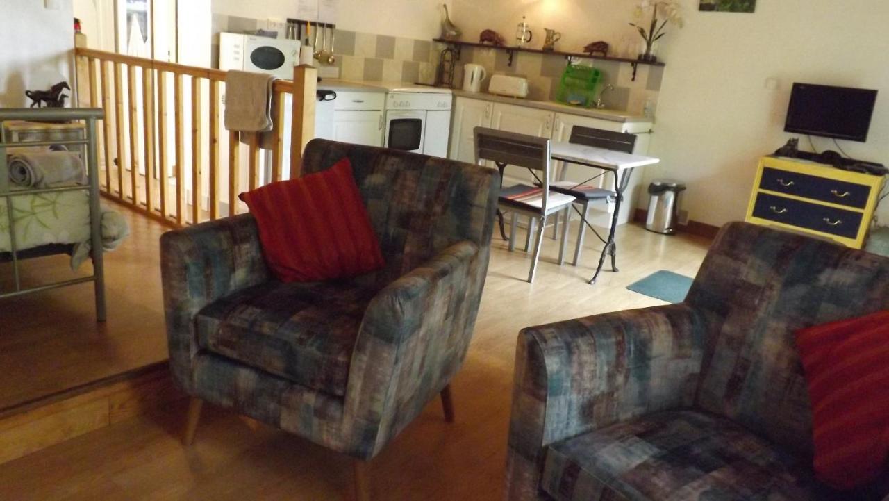 הוילה Maisonnais-Sur-Tardoire Breesfalt Gite Accomodation מראה חיצוני תמונה